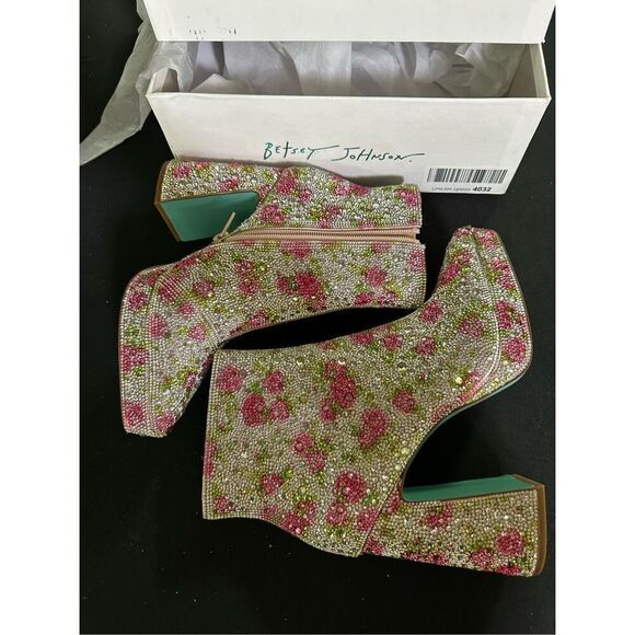 New Betsey Johnson Della Rhinestone Floral Ankle Boots 7 - Picture 4 of 6
